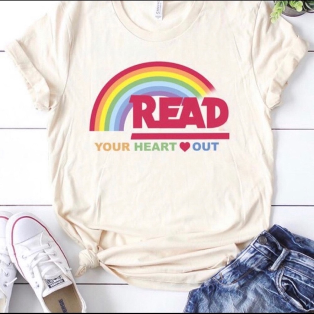📚 Reading Rainbow Graphic T-shirt Ivory